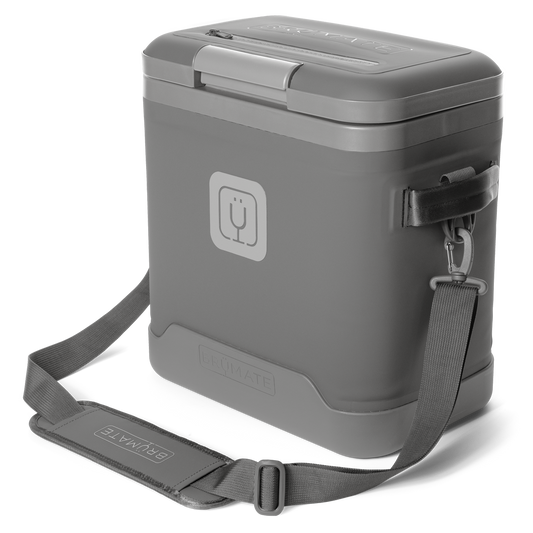 magpack-18-can-e0 magpack_18_graphite_front_strap.png